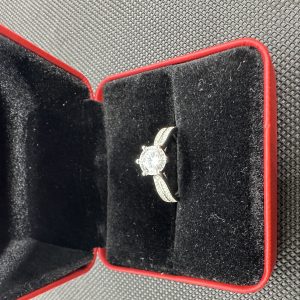 天然ダイヤモンド1.01ct Au750（せっかきょう）