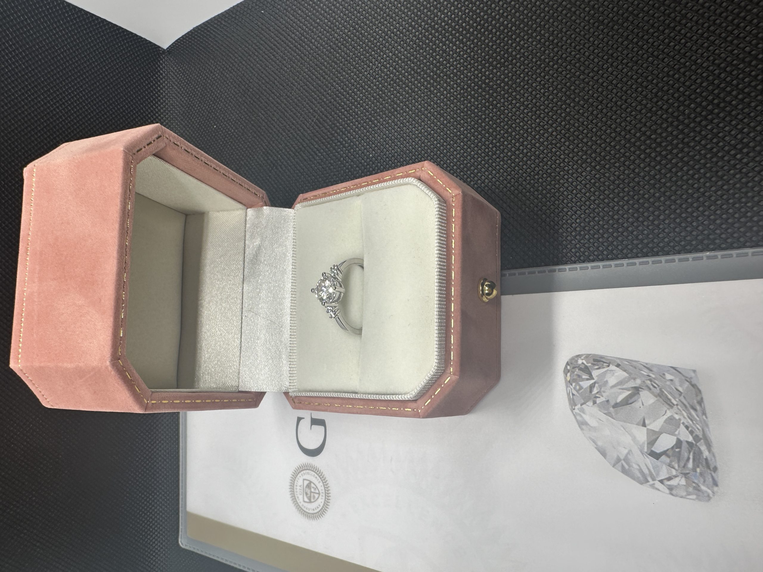指輪ダイヤ プラチナ ダイヤ 指輪 天然ダイヤモンド1.01ct GIA鑑定書 AU750指輪