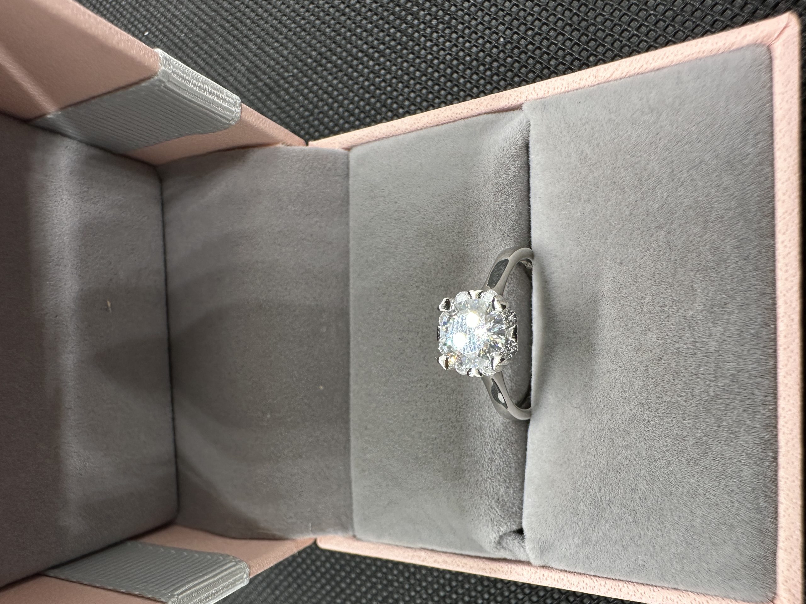 指輪ダイヤ 1 カラット 天然ダイヤモンド1.01ct GIA証明書 AU750指輪