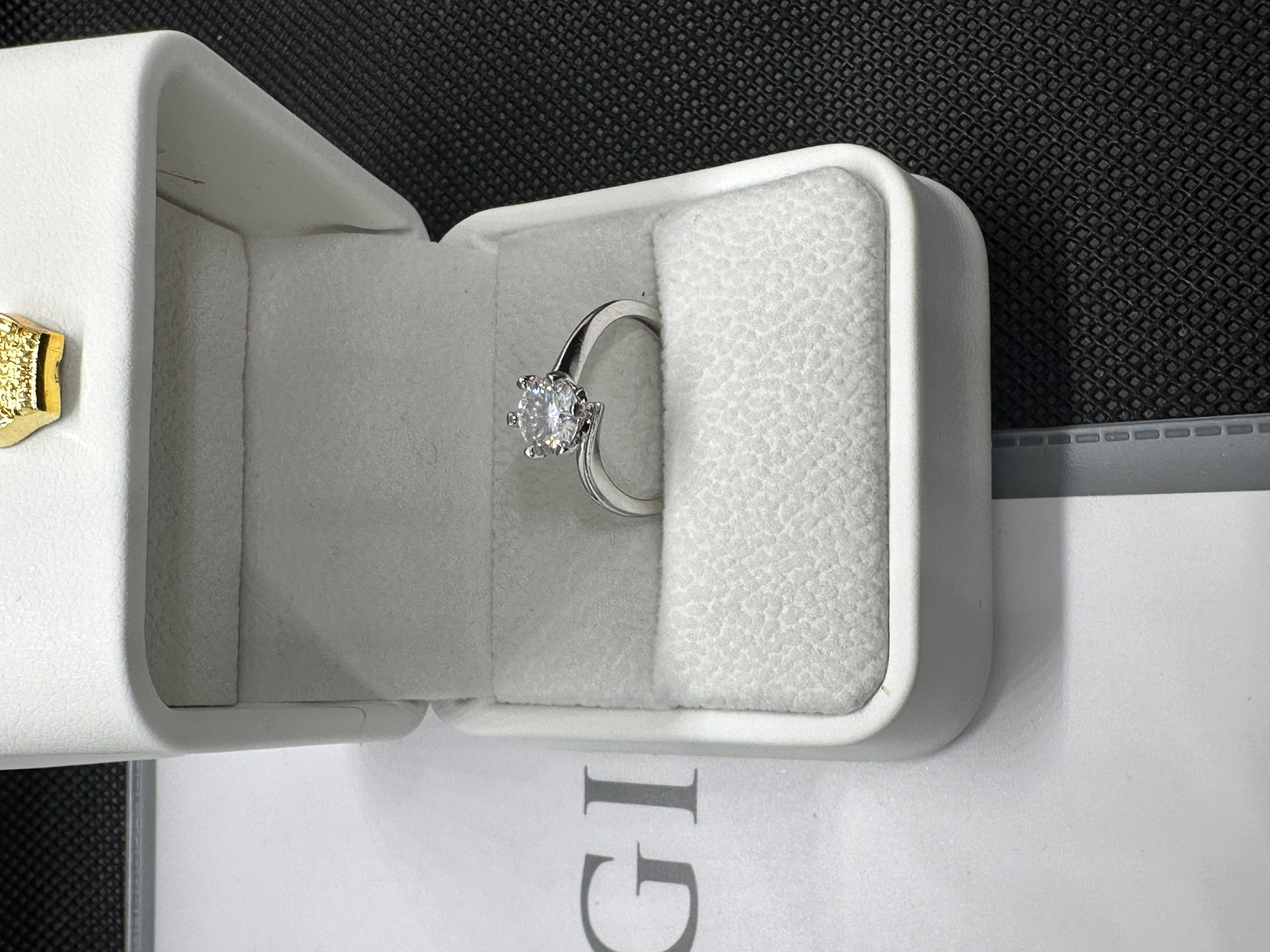 指輪ダイヤ ダイヤモンド 指輪 天然ダイヤモンド1.01ct GIA鑑定書 AU750指輪